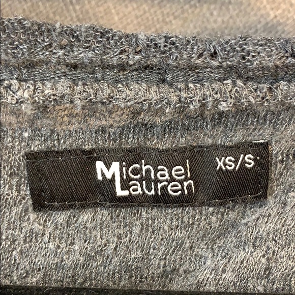 Michael Lauren V-Neck Waffle Top - Picture 3 of 3